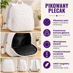 Biały pikowany plecak z przestronną komorą i kieszeniami.